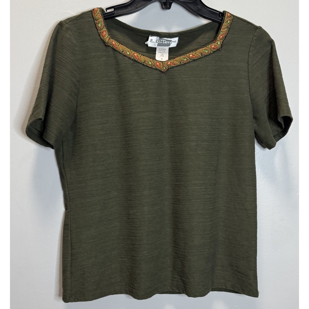 EK Designs T Shirt Olive Green Red‎ Size Medium Vneck Paisley Boho Collar